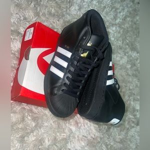Adidas Pro Model Black & White